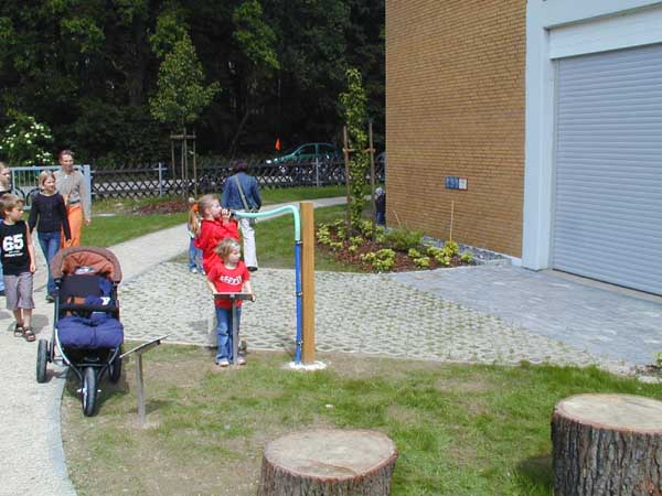 Station 1: Wassertelefon – Sag was!